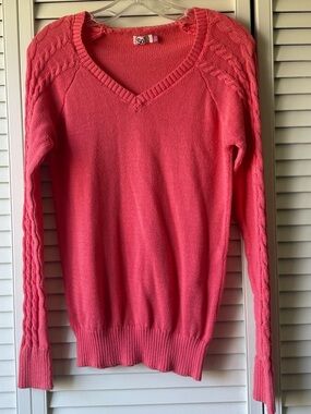 SO Coral Pink V-Neck Cable Sleeve Sweater